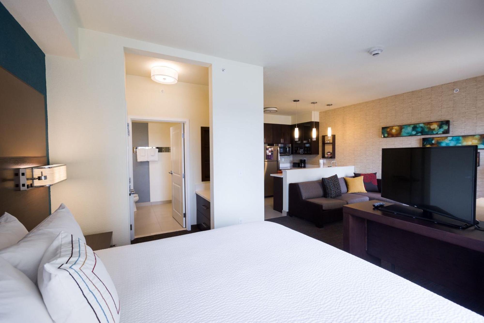 By Marriott Northwest Hotel 3*