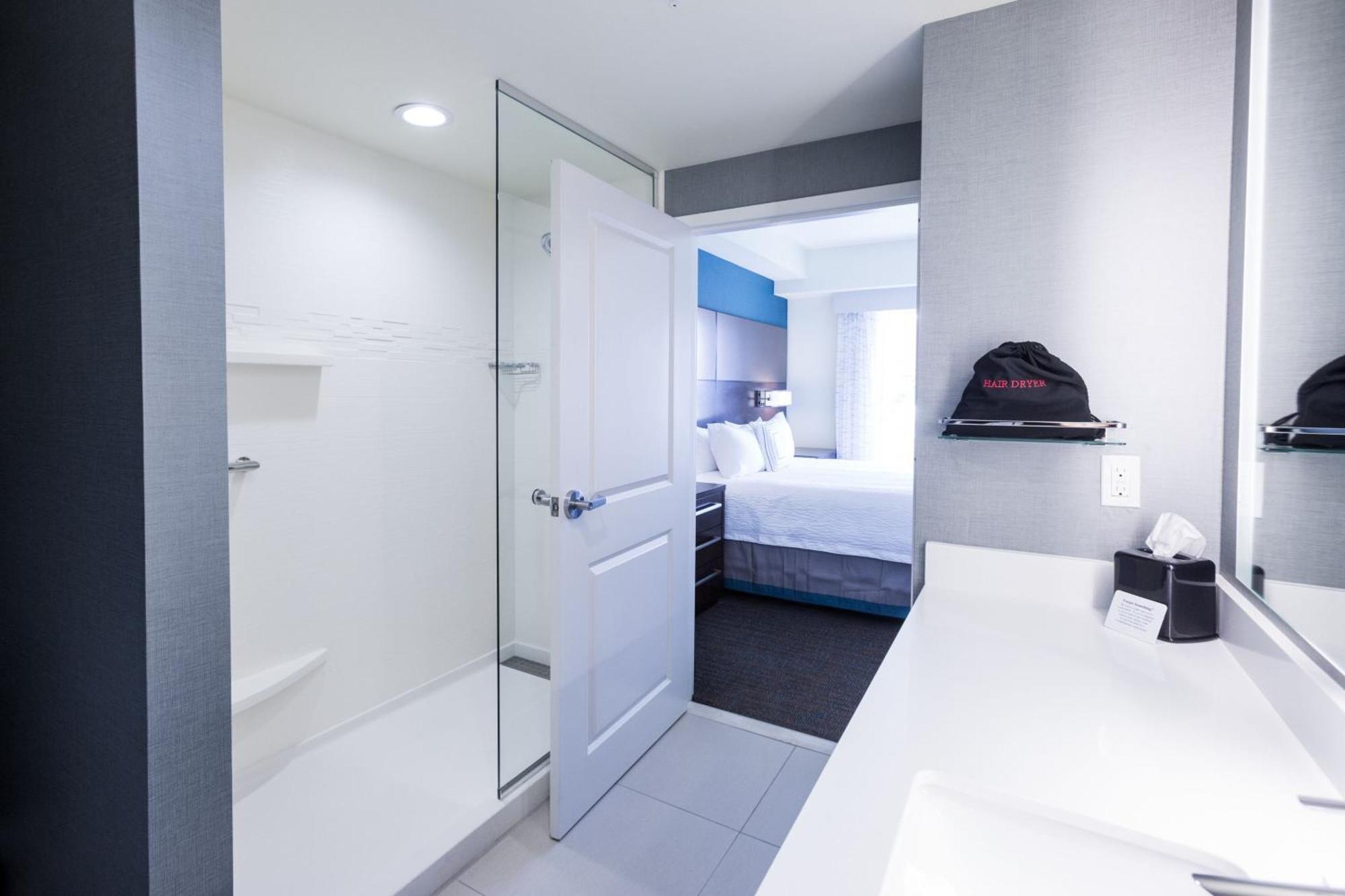 Hotel By Marriott Northwest 3*
